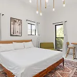 Bohemian Bungalow Venice