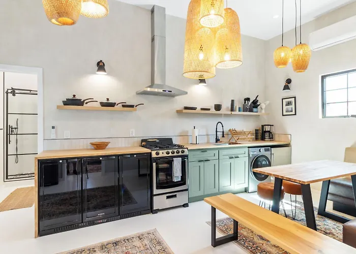 Bohemian Bungalow Venice
